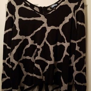 Black and gray print sweater